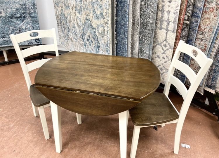 New Table & 2 Chairs