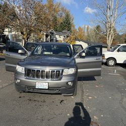 Help Grand Cherokee 2011