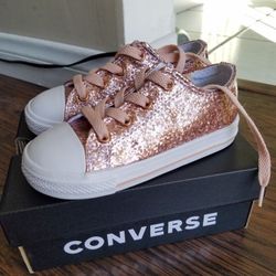 New! Chucks shoes