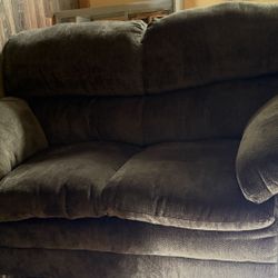 Recliner/Loveseat Set 