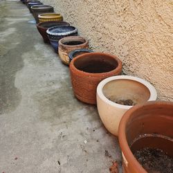 Pots Varies Sizes Qty 20 + Fountain And Large Pots