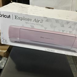 Cricut Explore Air 2 in Pink