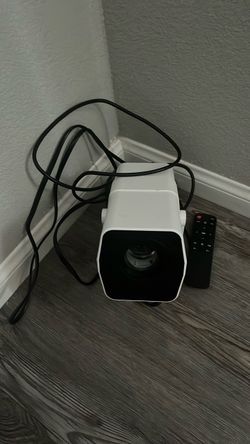 White Mini Portable Projector with Remote