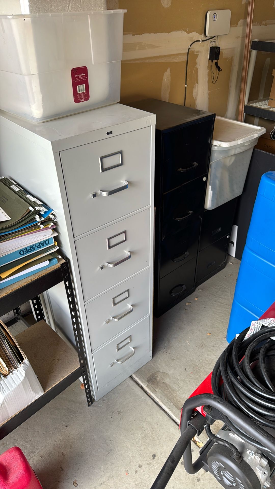 4-Drawer and 2-Drawer Filing Cabinets