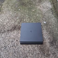 Ps4 slim with controller And cords