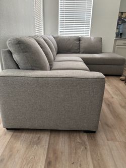 Gray Fabric Sectional Sofa with Chaise