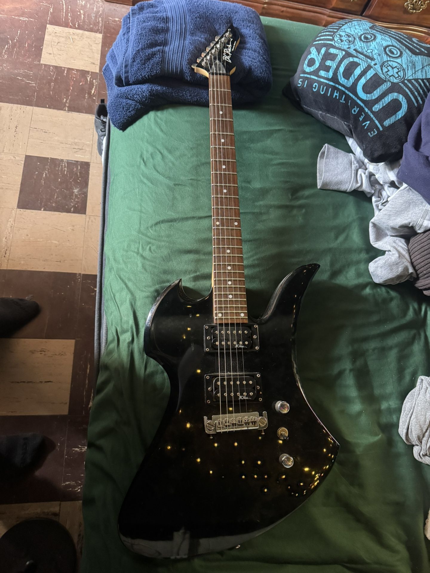 BC Rich Bronze Series