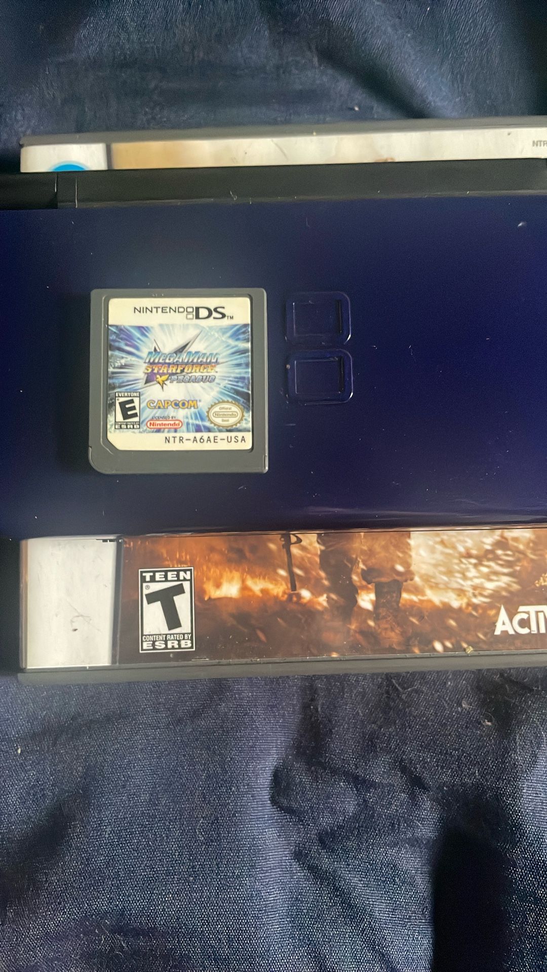 Nintendo Ds Lite Cobalt Blue And Black With Megaman 