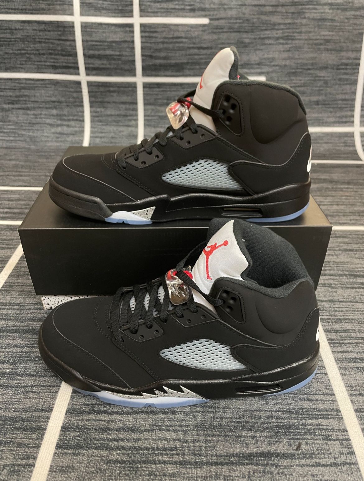 Jordan Air Jordan Retro Black Metallic - Main Image