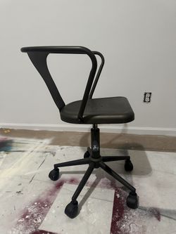 Metal Chair (desk)