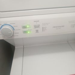Washer And Dryer 700$