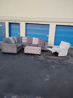 Sectional sofa recliner couch chair - delivery available