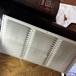 Air Vents For Eaves    Aluminum With Back Screen. Brand New 