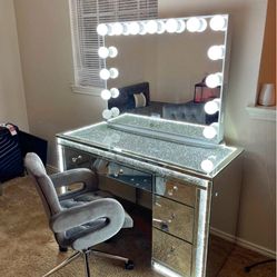 Don’t Miss Out!!! Vanities With Mirrors And Chairs In STOCK 