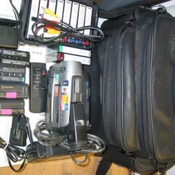 Vintage Sony Handycam CCD-TRV72 Hi8 Video8 Video camcorder 8mm Cassette Playback Tape Player Camera