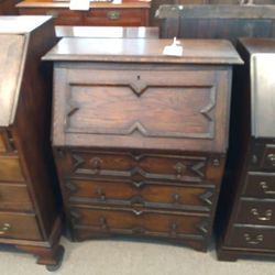 Oak Bureau a