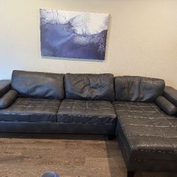 Ashley Couch w/chaise