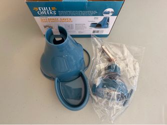 Hamster feeding / water dispenser - Read Description