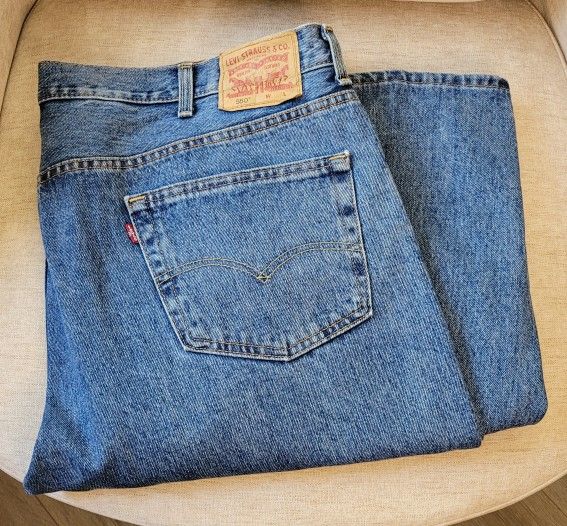 Mens Levi's 44 x 30