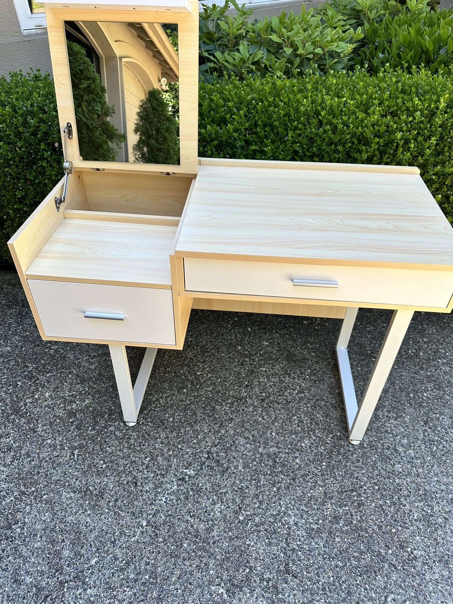 Wayfair Sutton Vanity Table