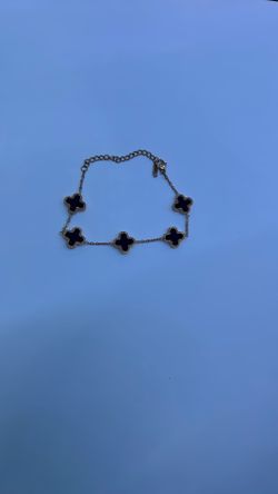 Van Cleef Jewelry Bracelet