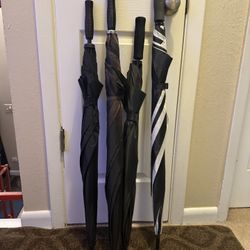 4 Large Umbrellas – Excellent Condition! ☔️