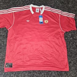 Brand New Mens XL Manchester United Jersey 