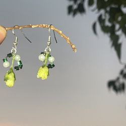REAL IMMACULATE FLOWER EARRINGS