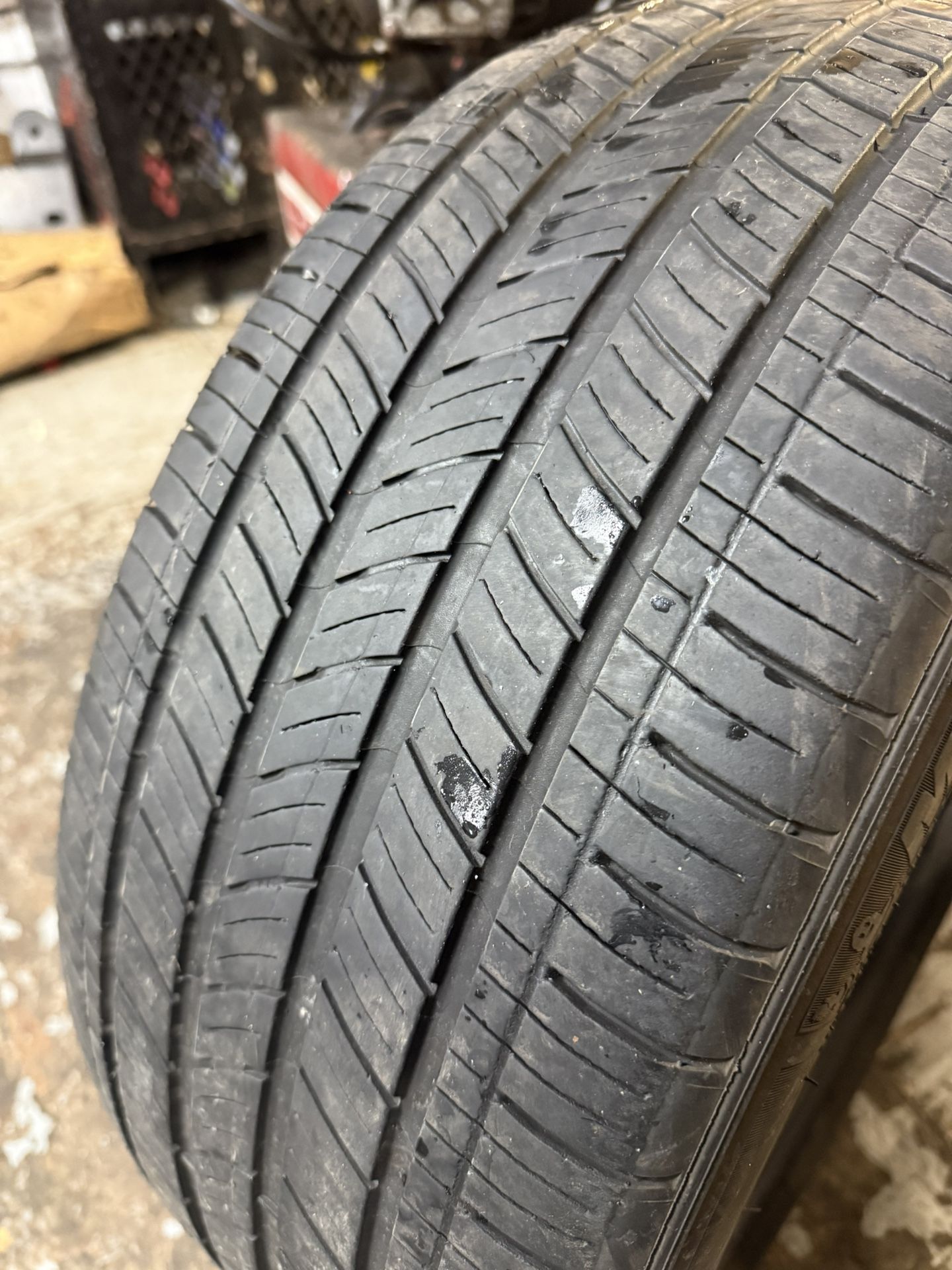 235/45/18 (Michelin) 