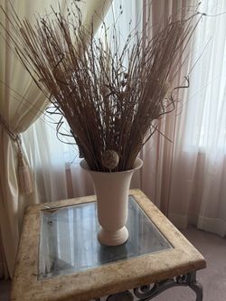 Decorate vases
