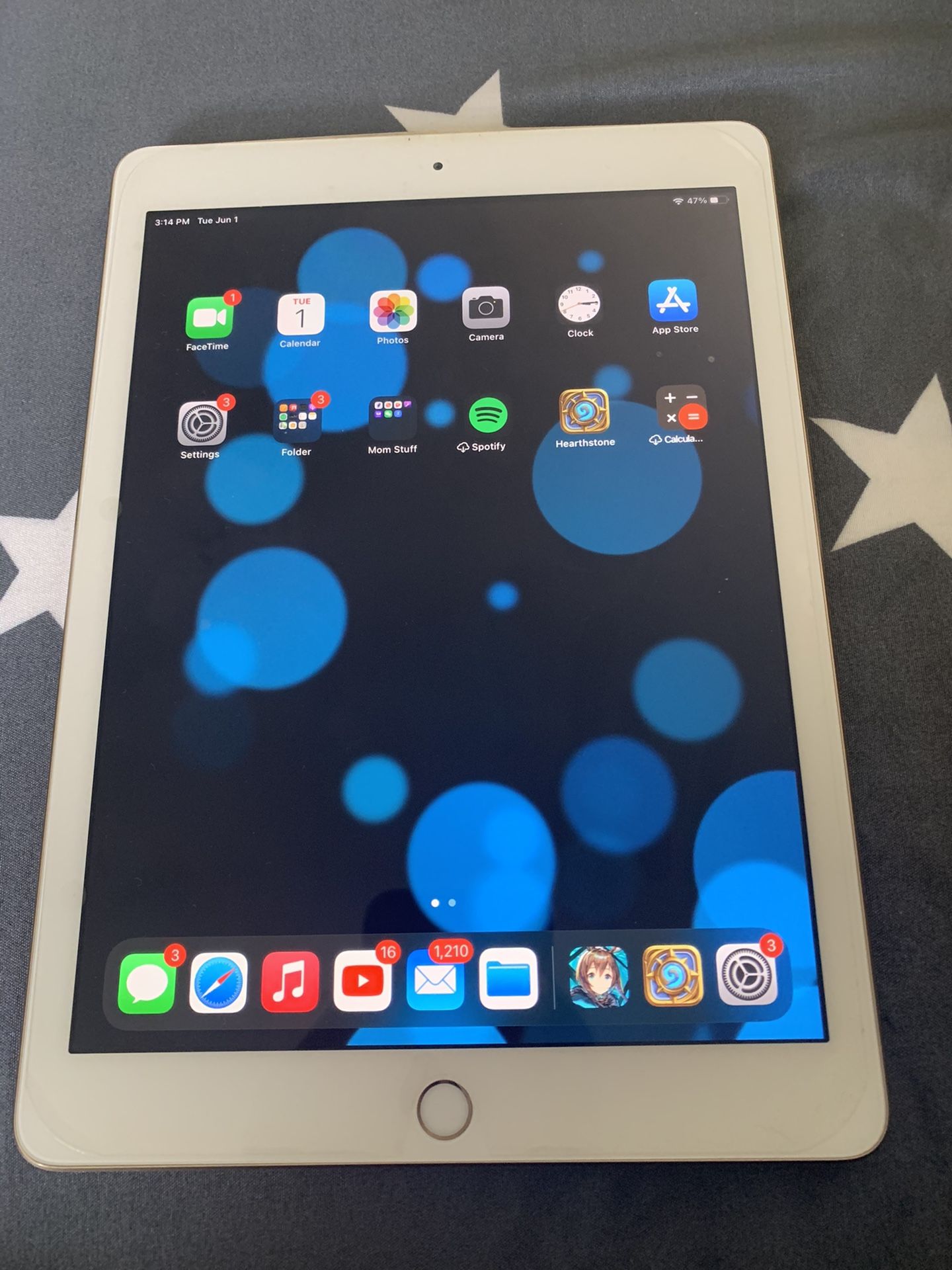 iPad 5th Gen Mint Condition!