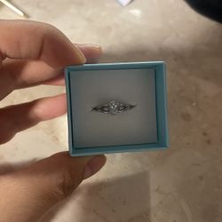 White Gold And Aquamarine Ring 14 K Gold With Small Dimonds