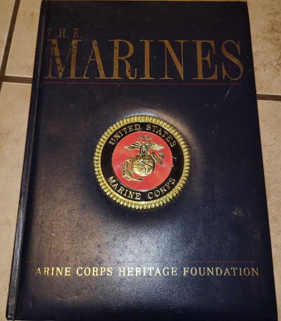 The Marines Corps Heritage Foundation Illustrated HC Book
