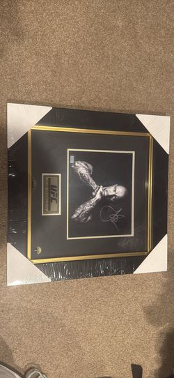 Signed Joe Rogan picture and frame
