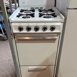 Hotpoint 20” 4-Burner Gas Range