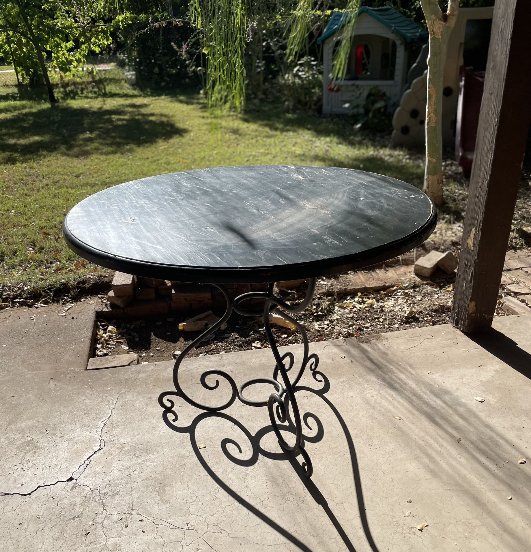Dining room table