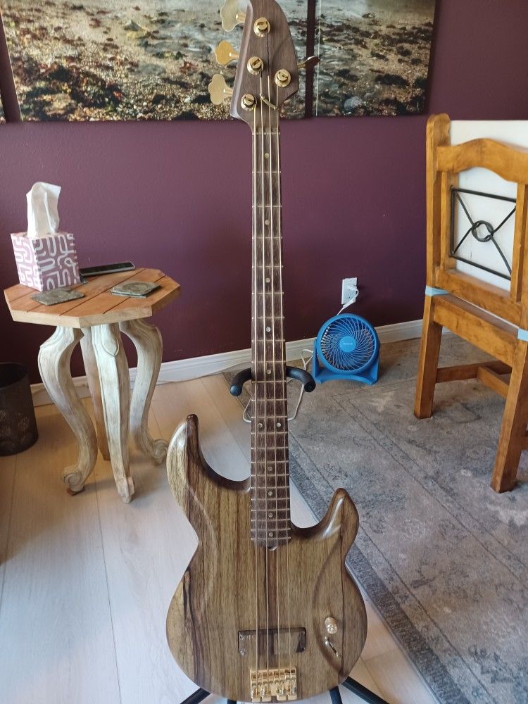Custom Bass