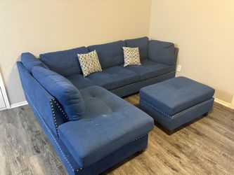 Sectional Couch With Ottoman