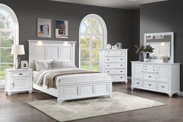 Queenn white plain with orthopedic matres!!!