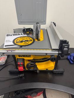 DeWalt 15 Amp Corded 8-1/4 in. Compact Portable Jobsite Tablesaw (Stand Not Included)