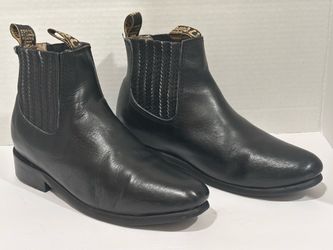 Boots / Botin Boys-Teens Size 6