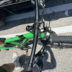 trek marlin 5 mountain bike 