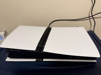 PS5 Pro 2TB — $729 | LIKE NEW