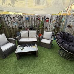 4 piece Patio set used 2 times 