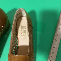 Beacon Womens Leather Sandal