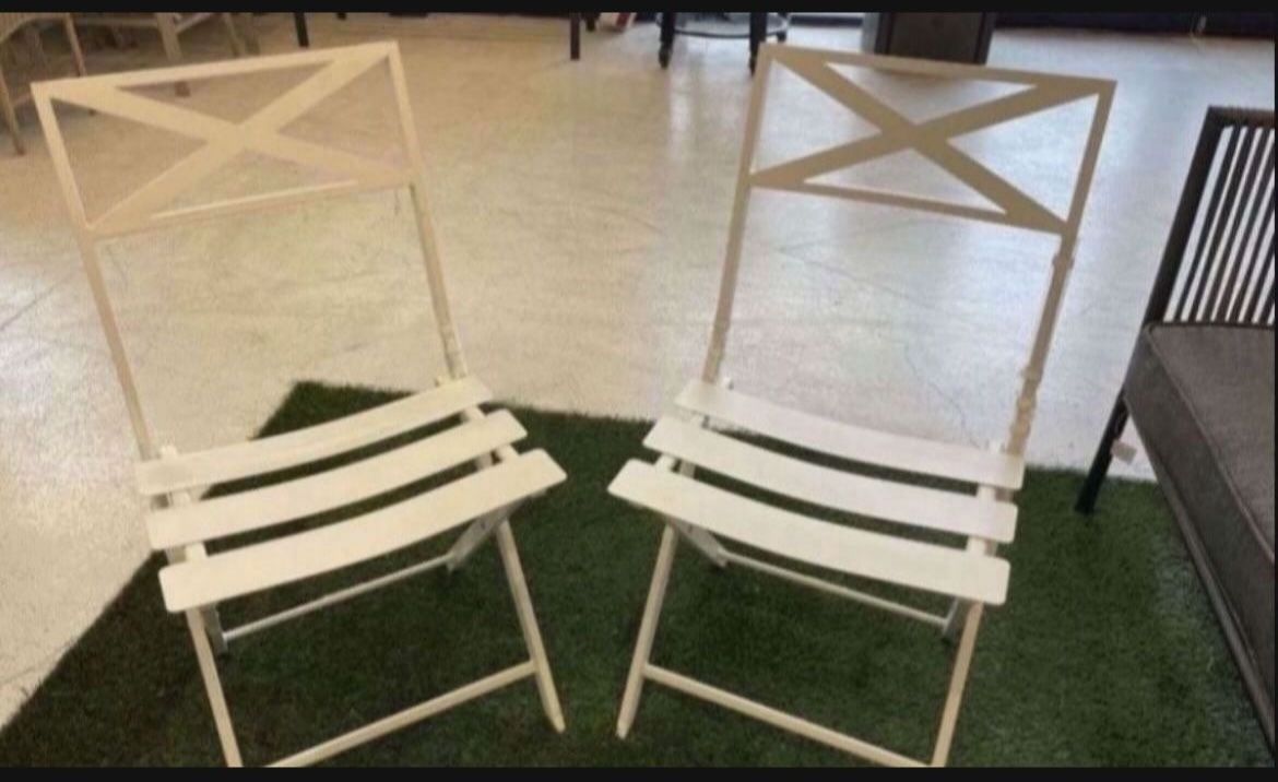 STYLEWELL White Folding Metal Slat Outdoor Dining Chairs (2 Pack)