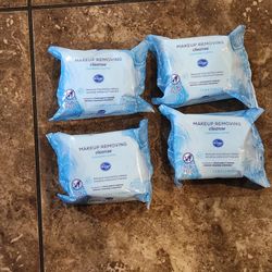 Brand New Packages of Makeup Removing Cleansing Cloths 25 count