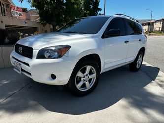 2007 Toyota RAV 4 only 143k miles ( 143000 miles) ALL WHEN DRIVE 4x4 Clean title super nice almost like new Years and years of reliable service still 