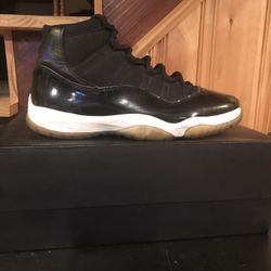 Jordan Space Jam 11s Size 10
