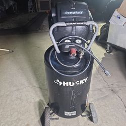 HUSKY 27 GAL AIR COMPRESSOR
